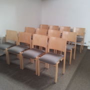 Sitzplätze für die Amtsträger