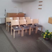 Sitzplätze für die Amtsträger